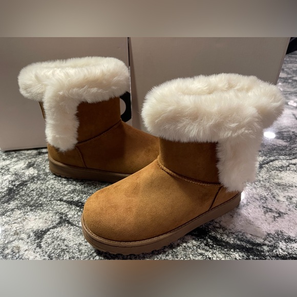 SO  Faux  Fur Winter Boots - Picture 6 of 9